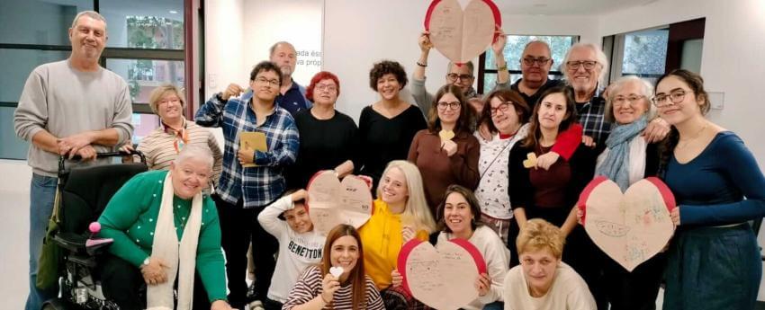 Foto de grup de les persones voluntàries d'ECOM