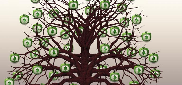 Imagen de un árbol con muchas ramas de las cuales cuelgan unas manzanas con el símbol del dólar