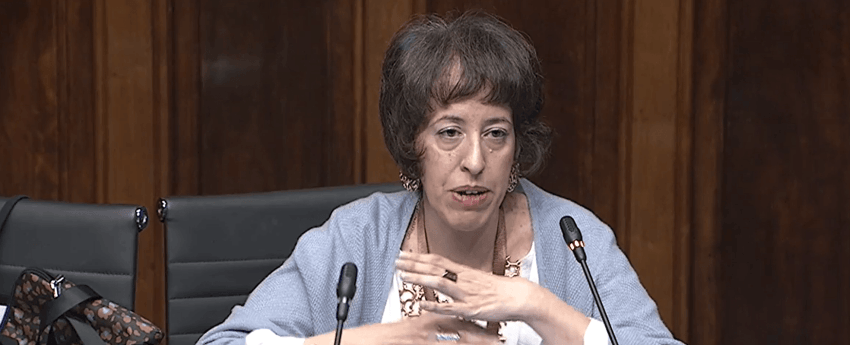 Montserrat García, membre de la Junta Directiva d'ECOM durant la compareixença